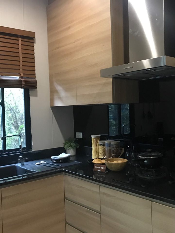 37604935_1897574713621445_6220855954653577216_n